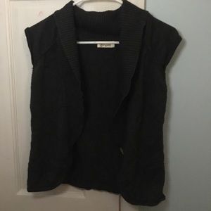 Sleeveless Cardigan